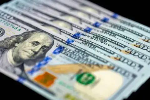 dólar