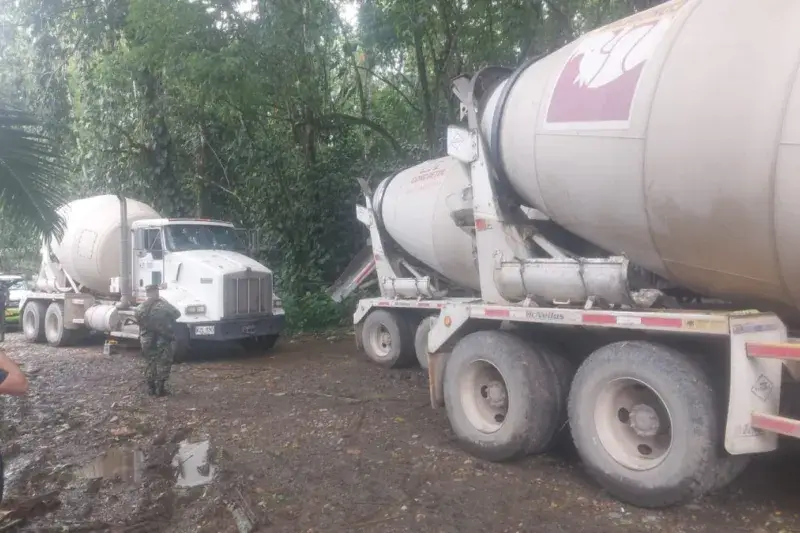 Recuperan camiones mixer robados en Tolima