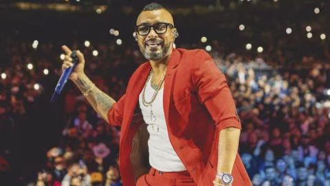 Jhon Alex Castaño llega al Movistar Arena