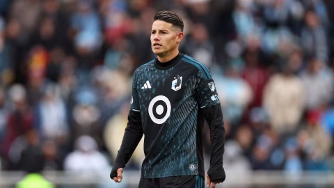 James reaparece tras problemas de salud