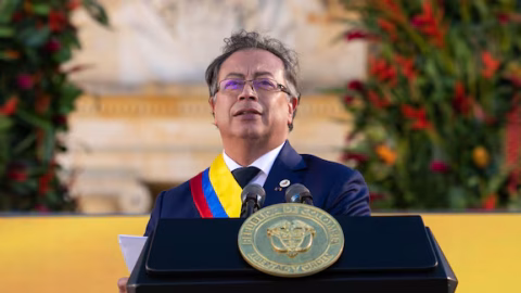 Petro convoca despedida nacional el 20 de julio