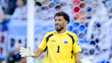 Vozinha es nuevo arquero de Colo-Colo