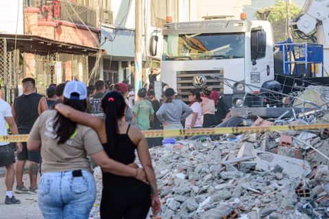 Terremoto de 7.4 en Colombia deja 169 muertos y rescates