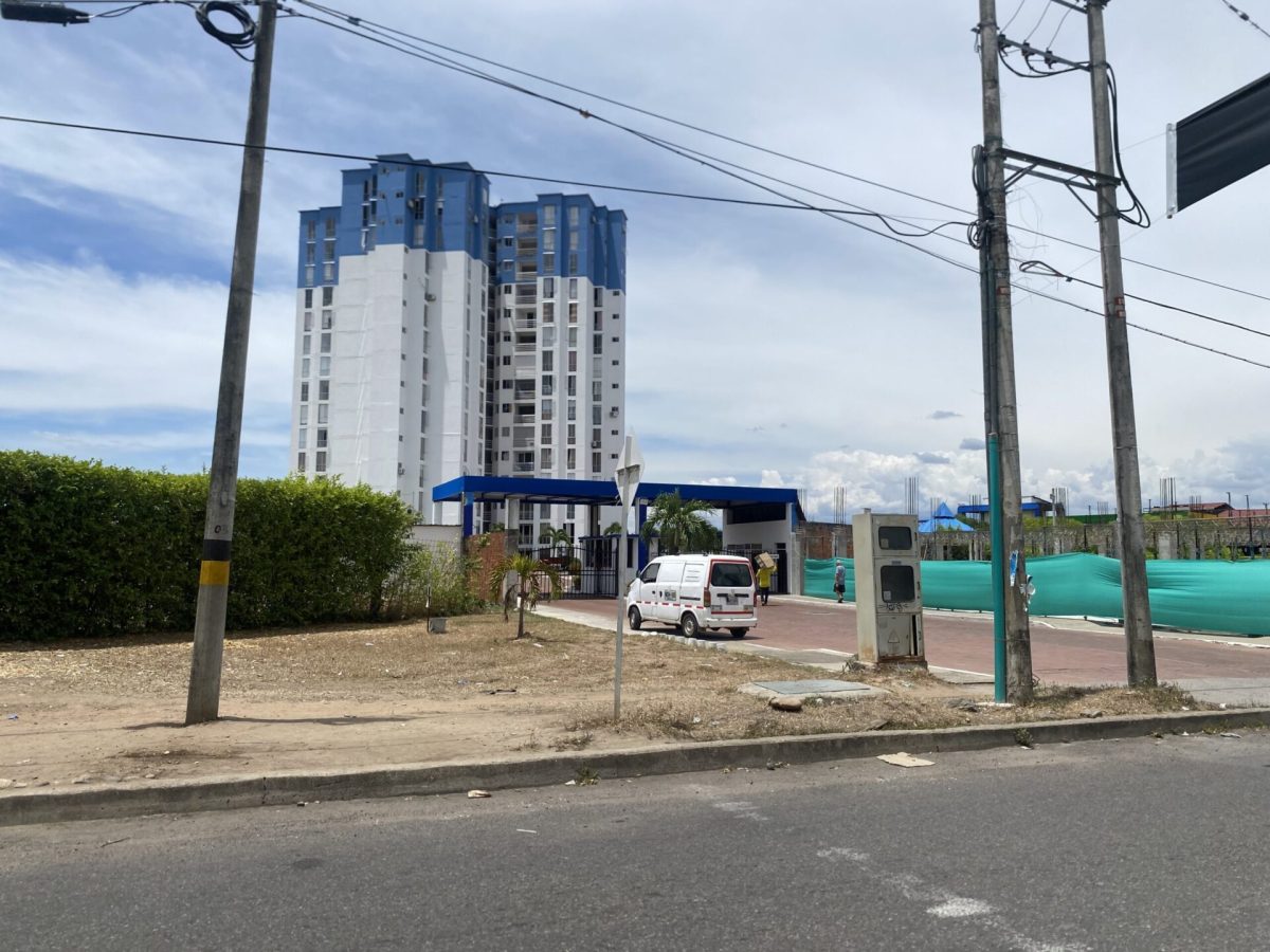 Niña de 3 años muere tras caer del piso 14 de un conjunto en Neiva