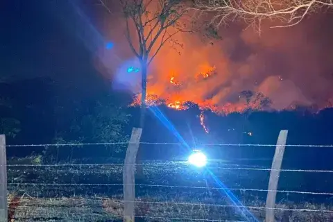 “Nos vamos a quemar”: S.O.S. de campesinos por incendio en Natagaima