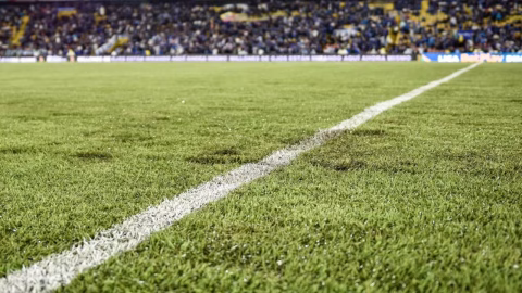 Problemas para Santa Fe: aplazan partido en El Campín por mal estado de la cancha