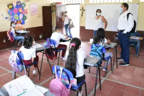 Colegios del Tolima suspenden clases presenciales este 14 de octubre por marchas